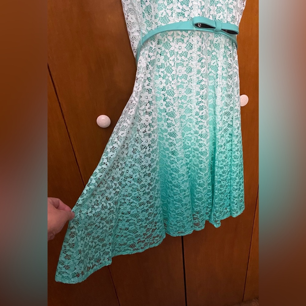 Leslie Fay, ombré, Lacey floral dress. Like new! - Picture 6 of 10